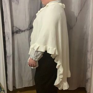 NWOT*White Shawl!